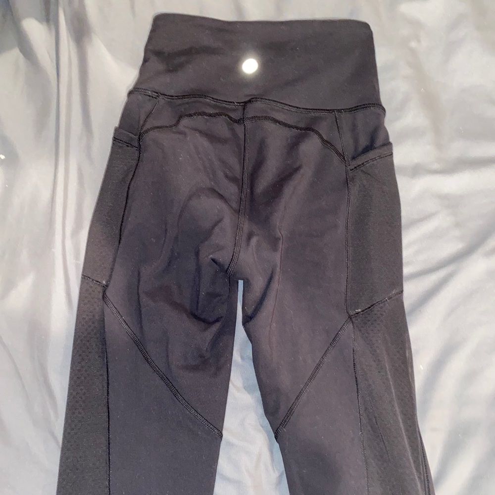 size 2 lululemon mesh leggings